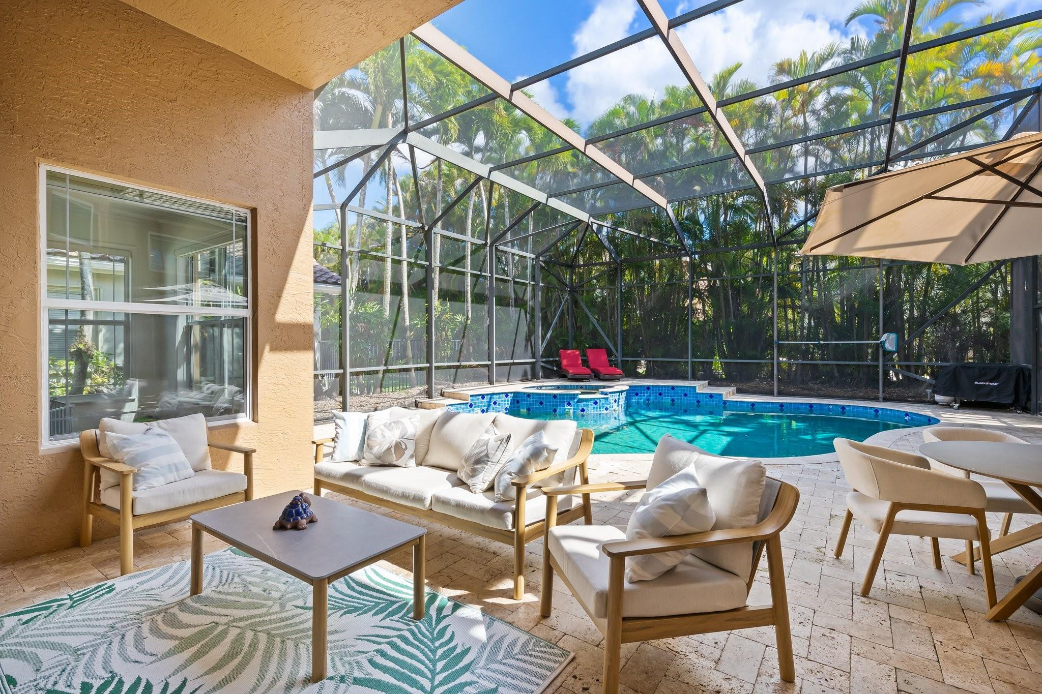 19450 Saturnia Lakes Dr