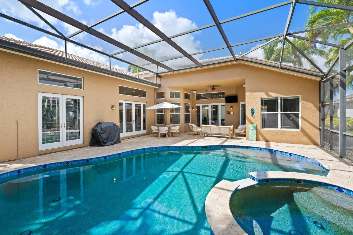 19450 Saturnia Lakes Dr