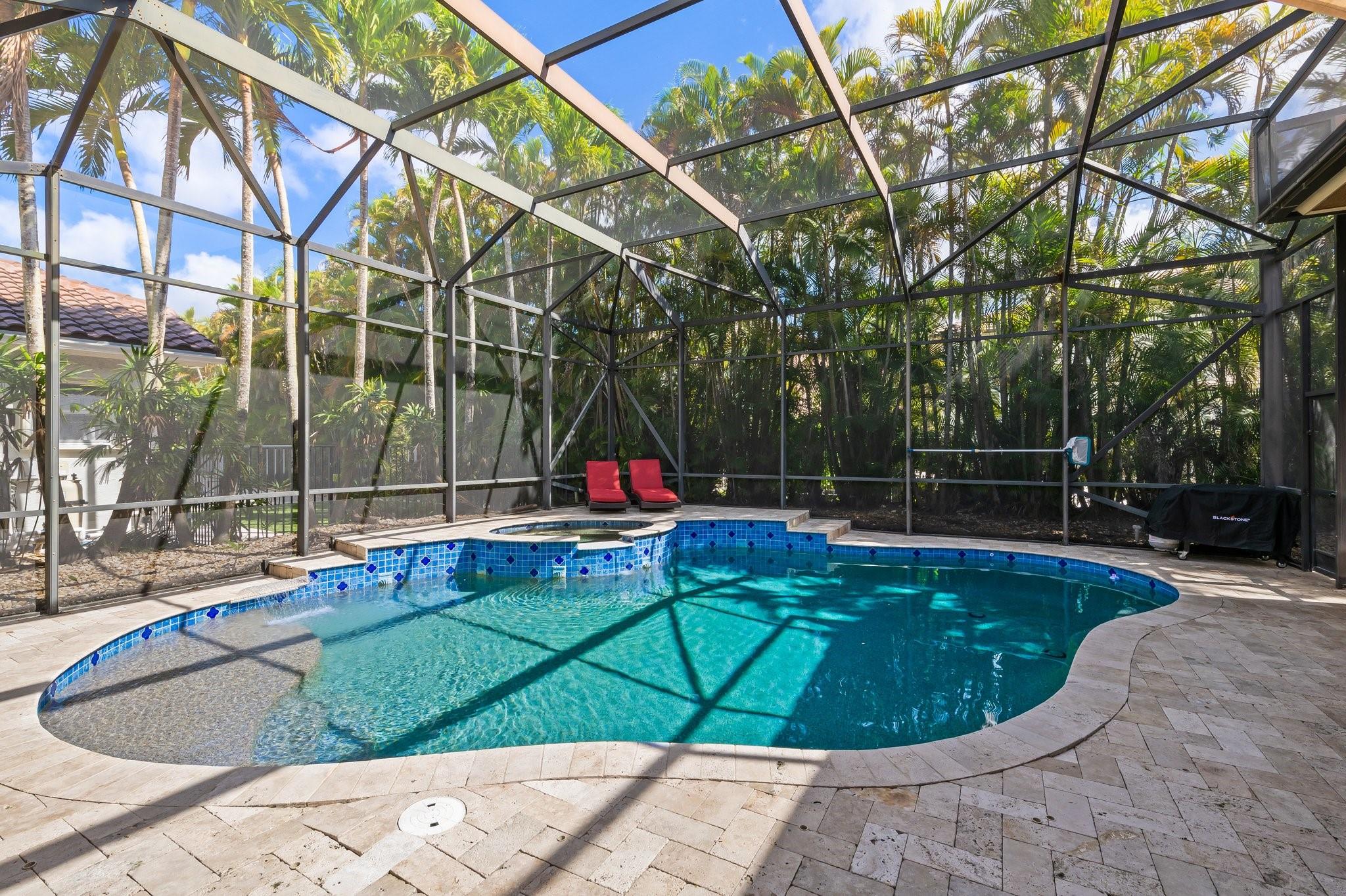 19450 Saturnia Lakes Dr