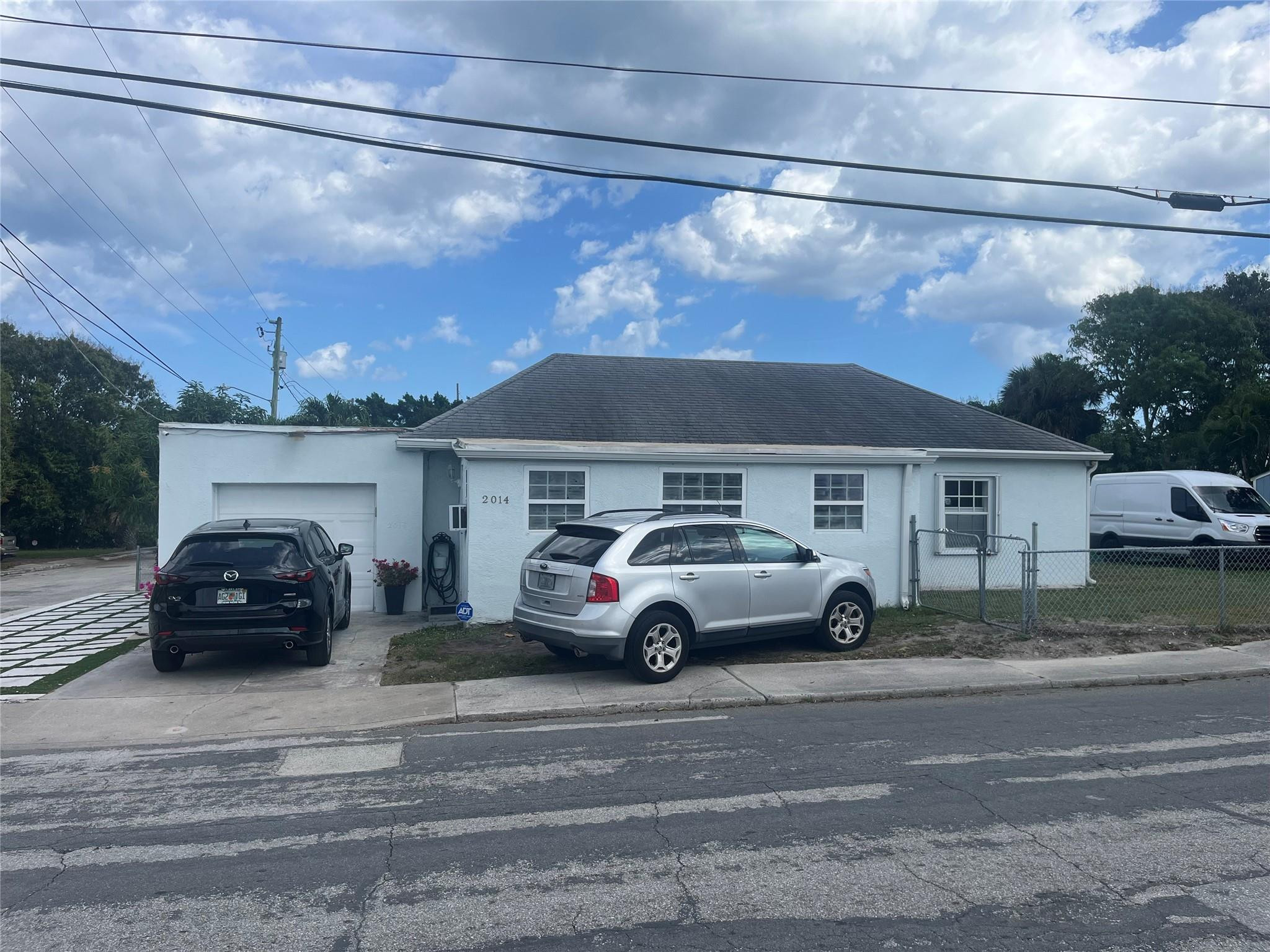 2014 Division Avenue