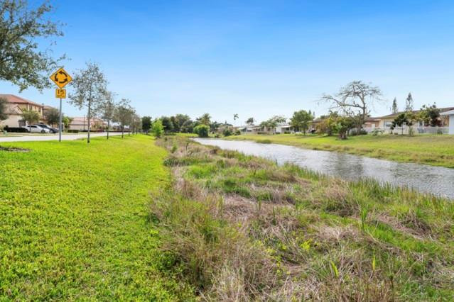 5108 NW 48th Lane