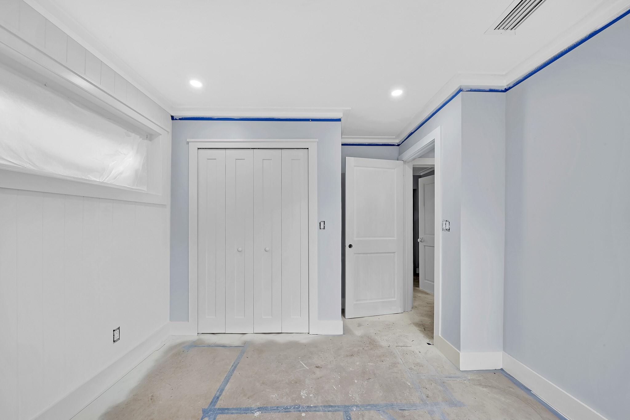 118 SW 7th St