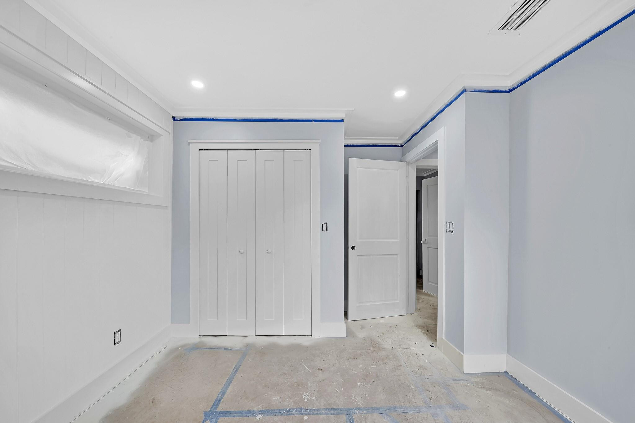 118 SW 7th St