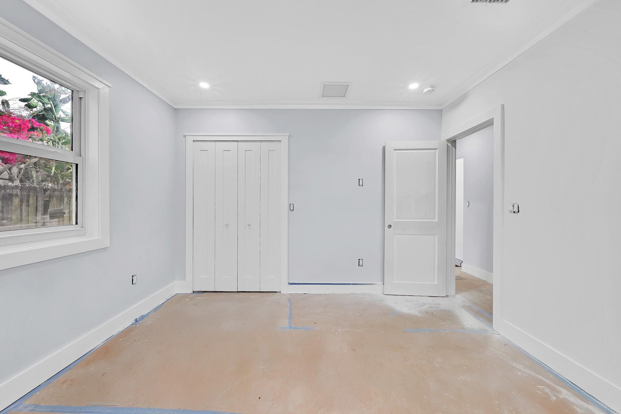118 SW 7th St