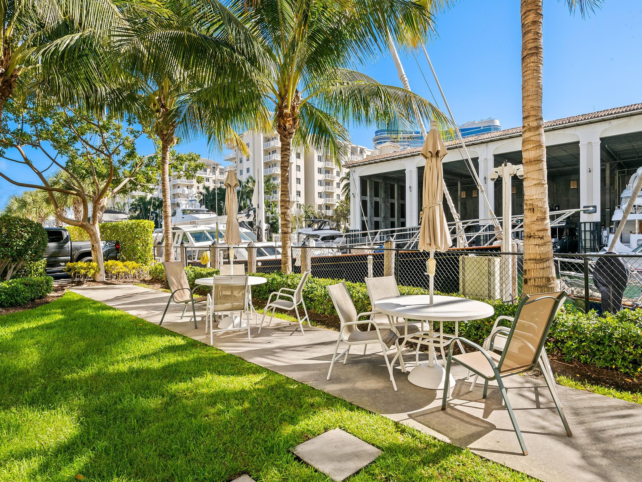 1600 SE 15th Street 309