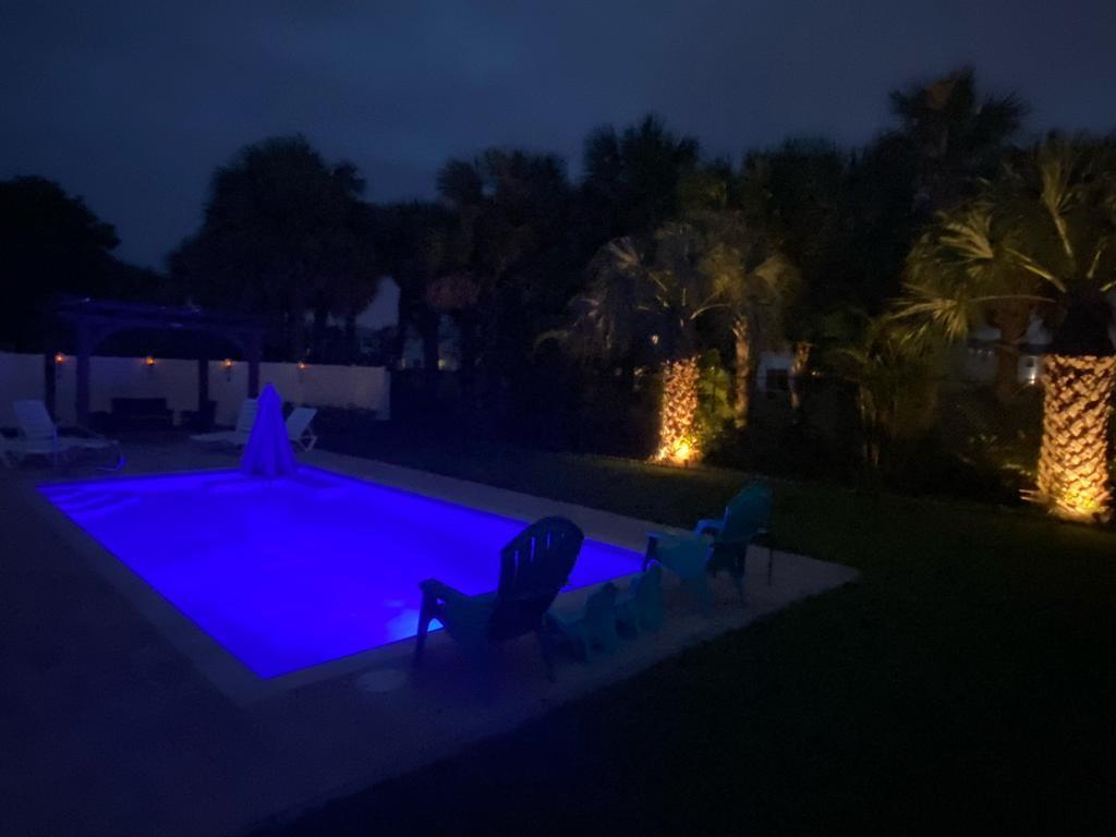 1050 NW 45th St