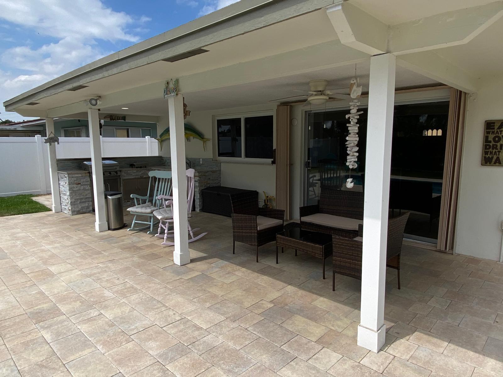 1050 NW 45th St