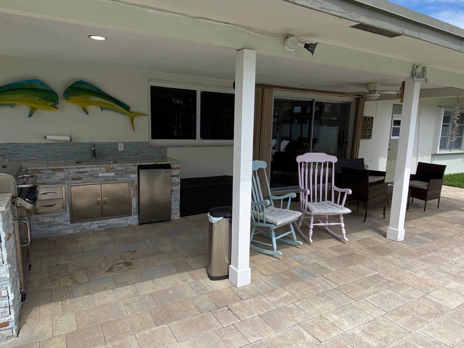 1050 NW 45th St