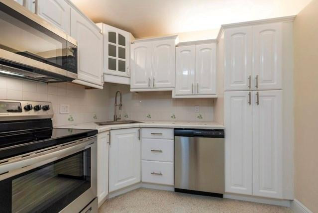 842 SW 12th Court 844