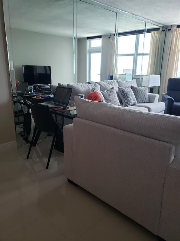 4250 Galt Ocean Dr 14R