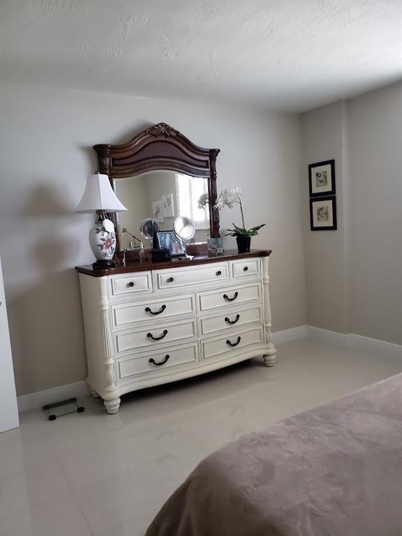 4250 Galt Ocean Dr 14R