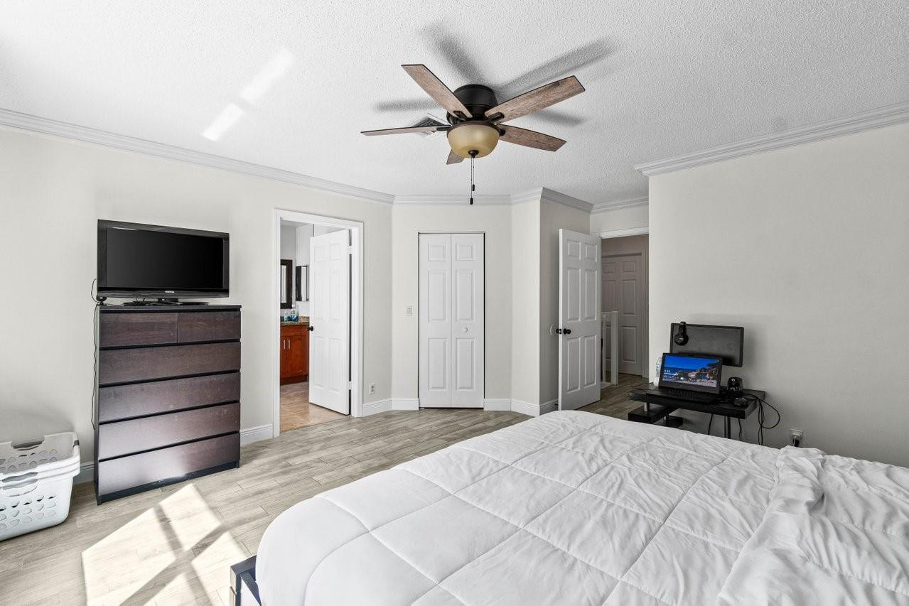 10308 SE Brookville Ln