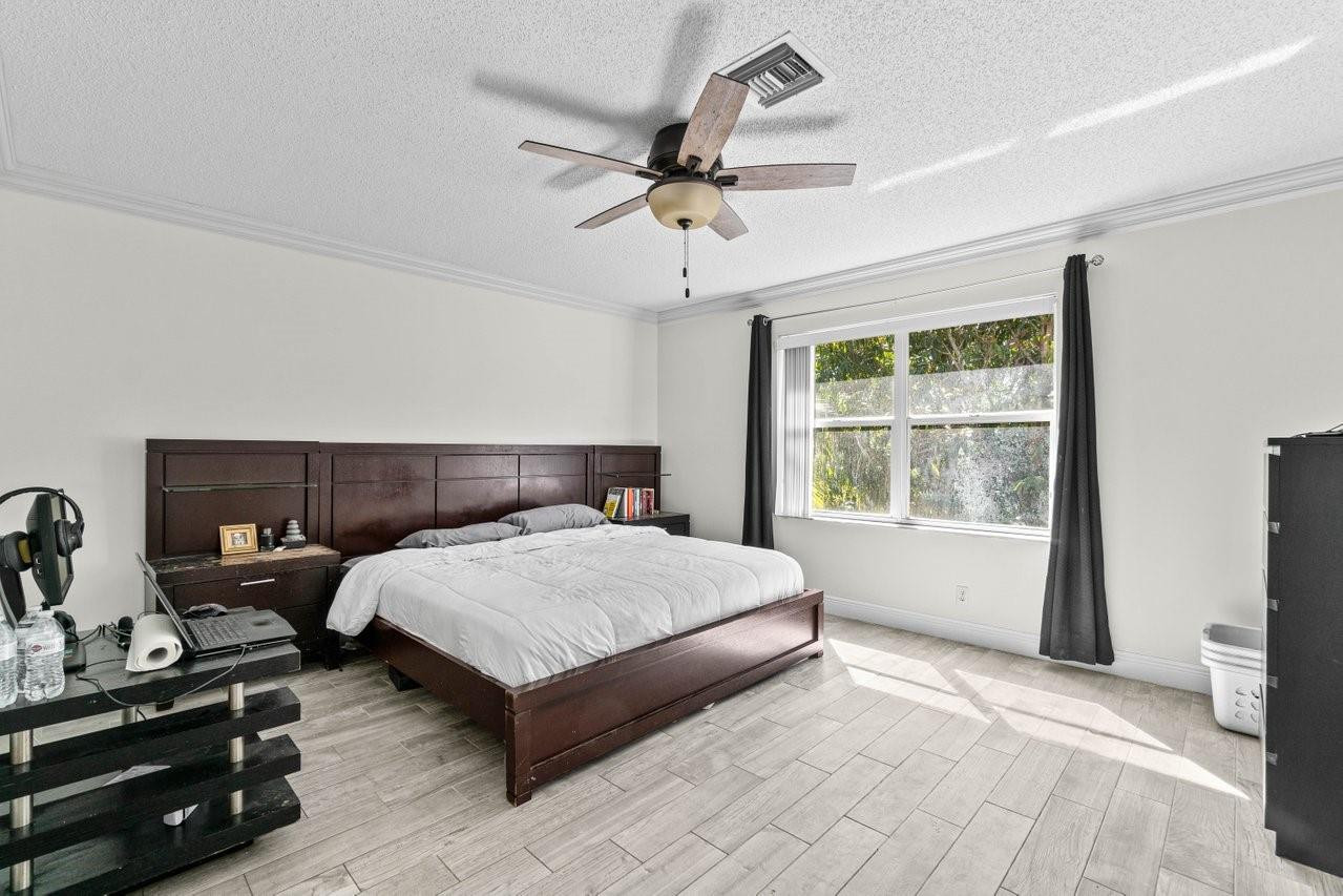 10308 SE Brookville Ln