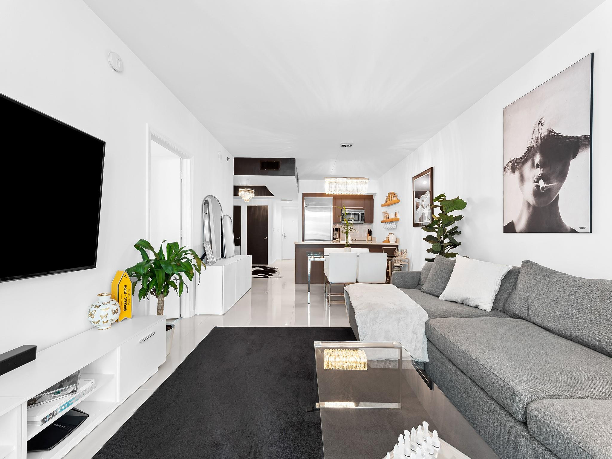 55 SE 6th Street 1200