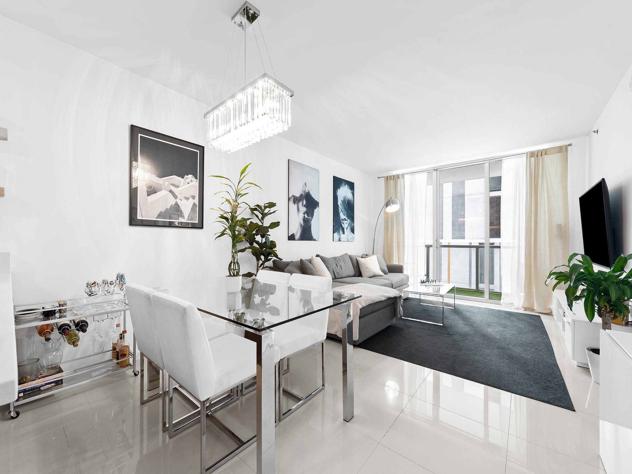 55 SE 6th Street 1200