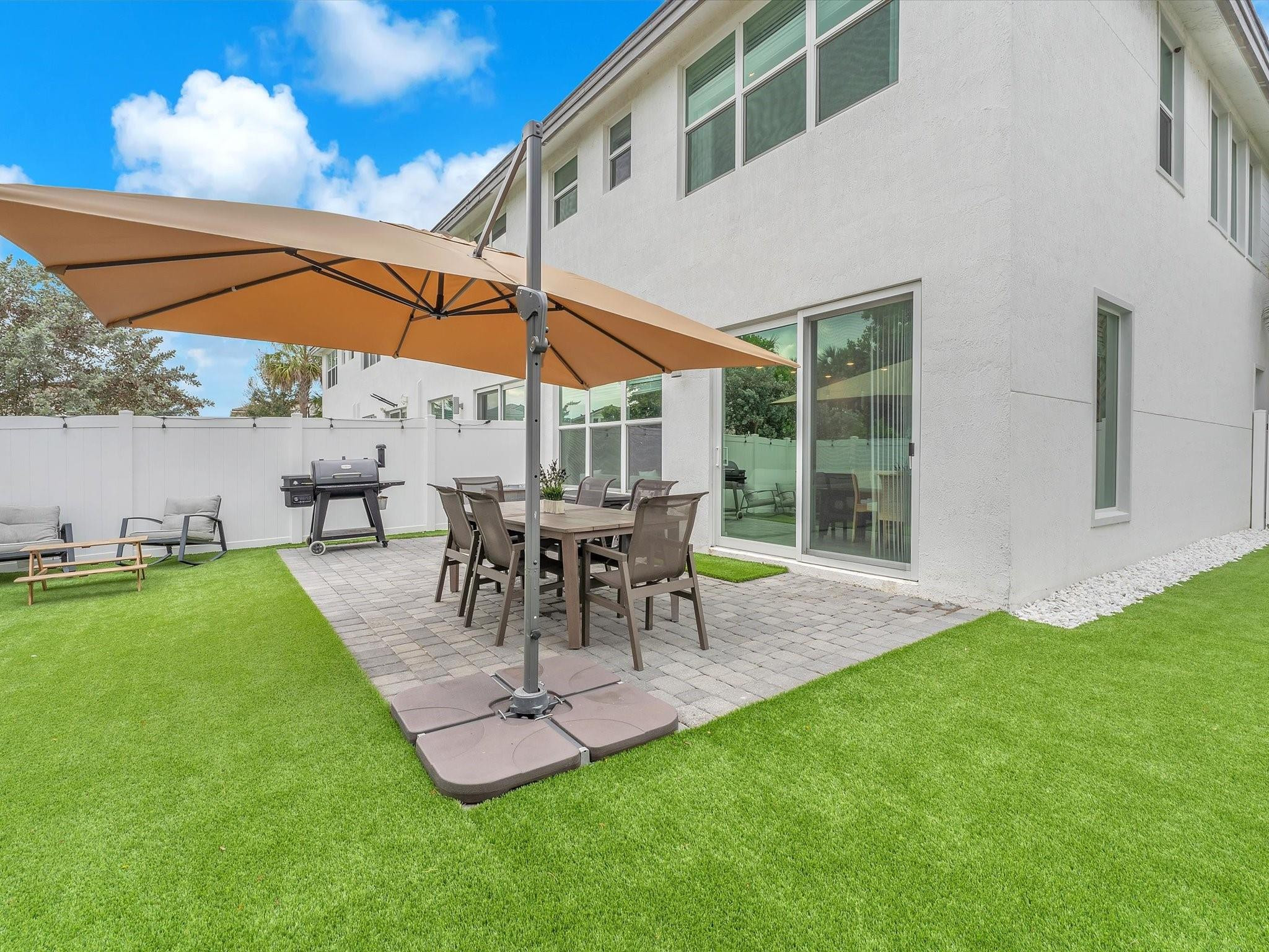 1130 Rio Court