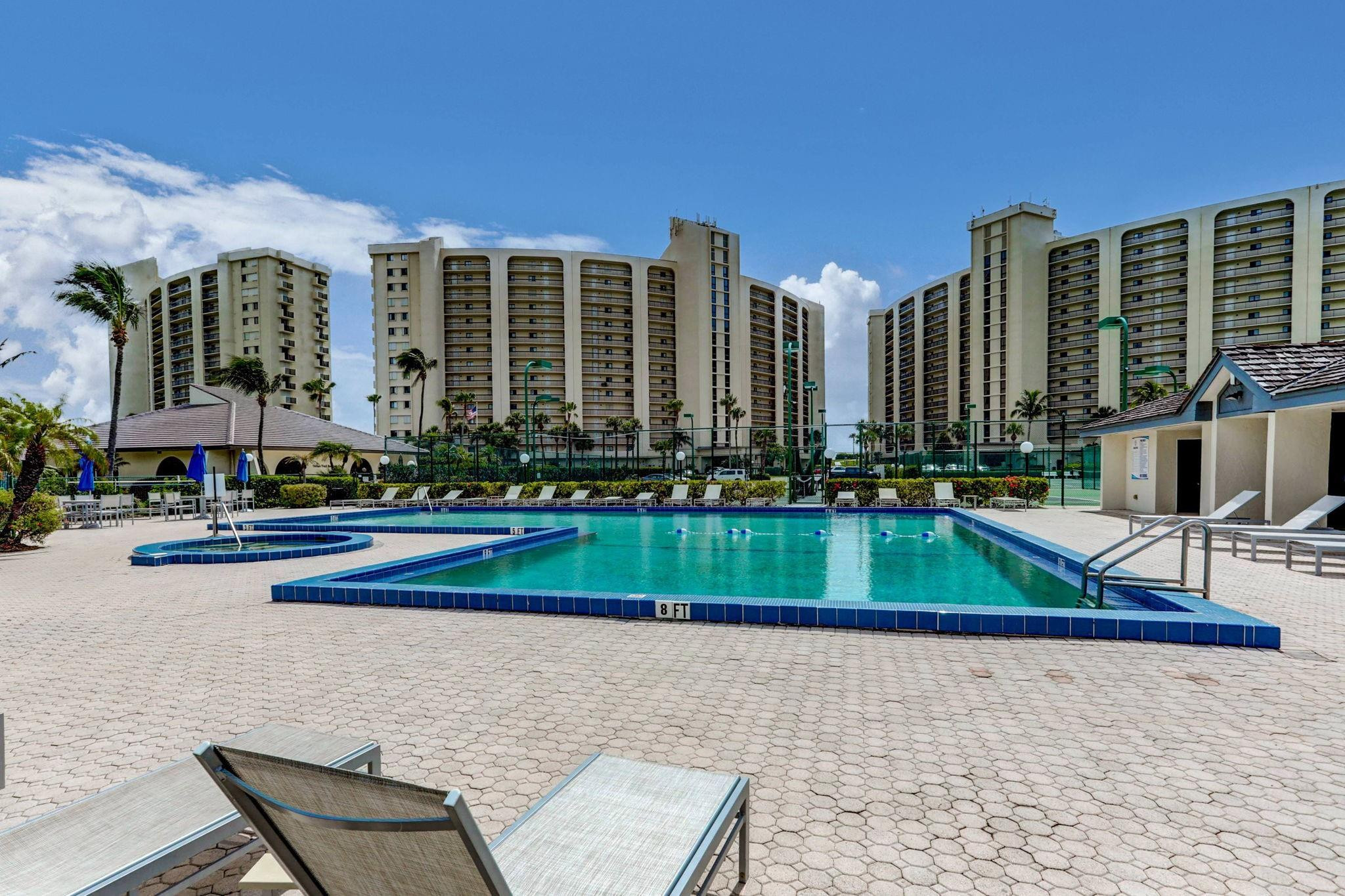 400 Ocean Trail Way 209
