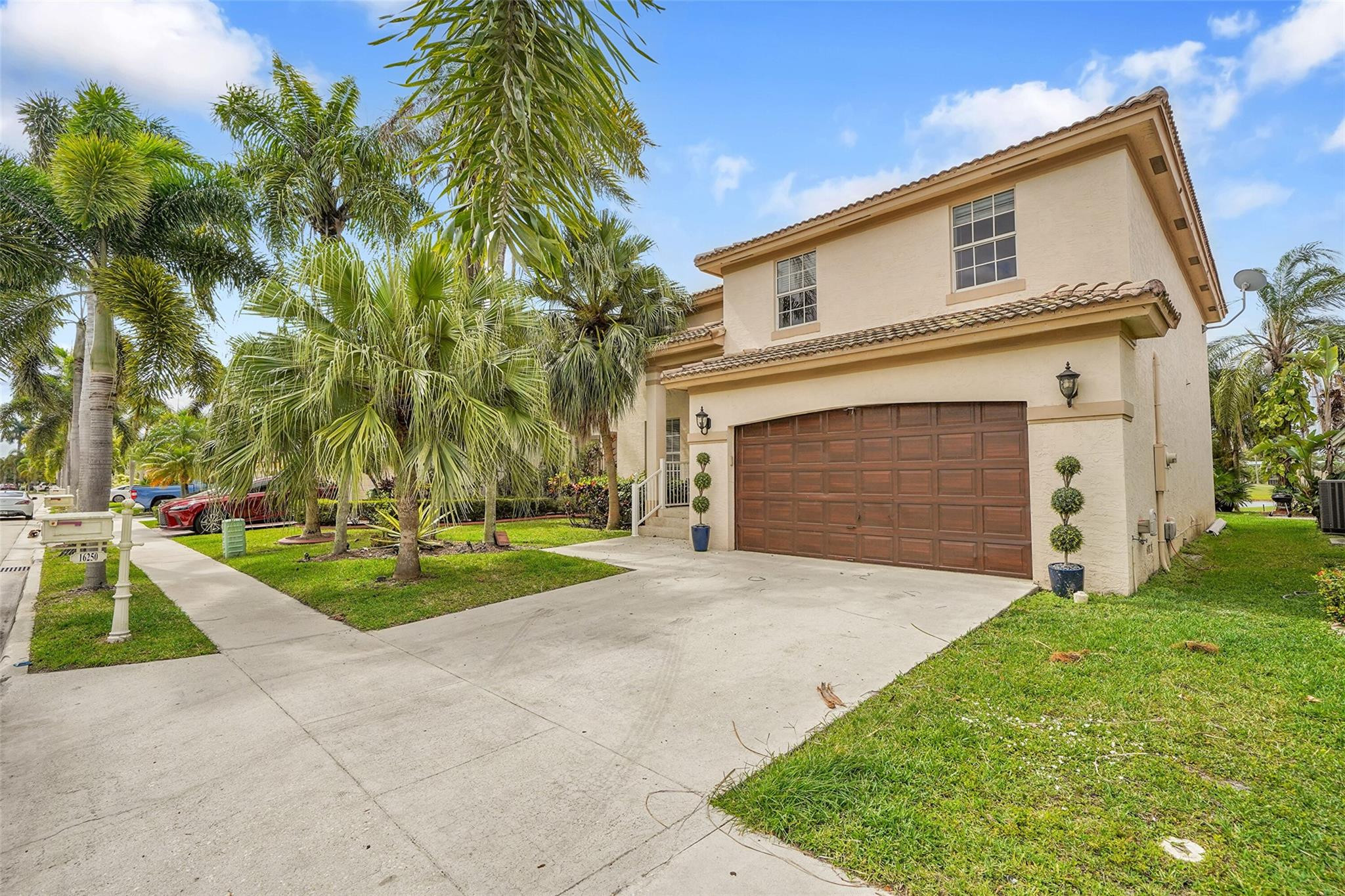 16250 La Costa Dr