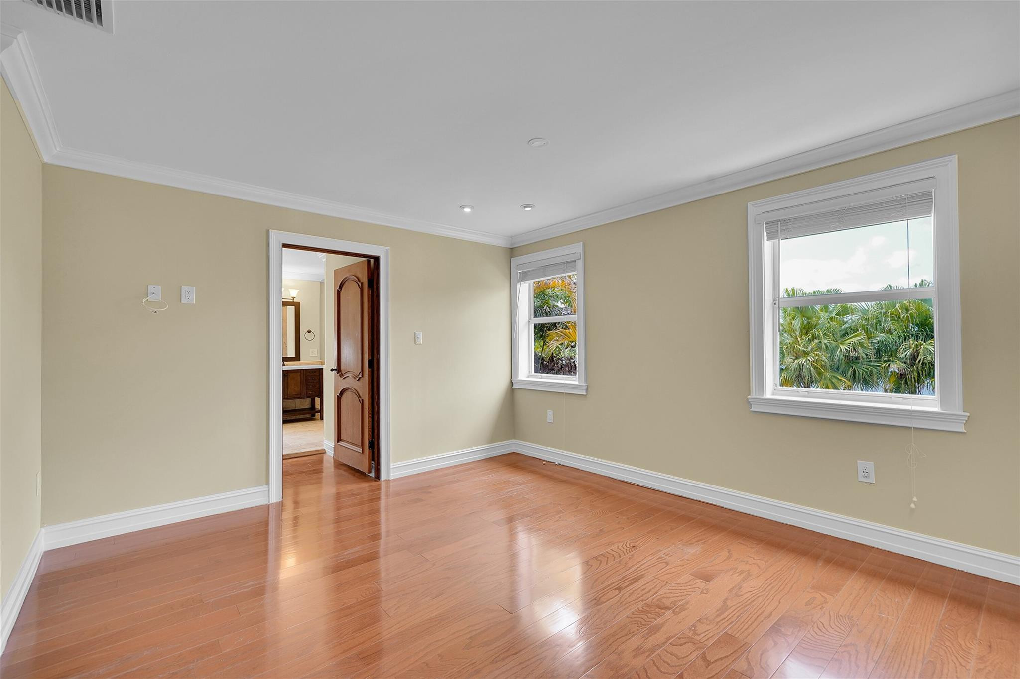 16250 La Costa Dr