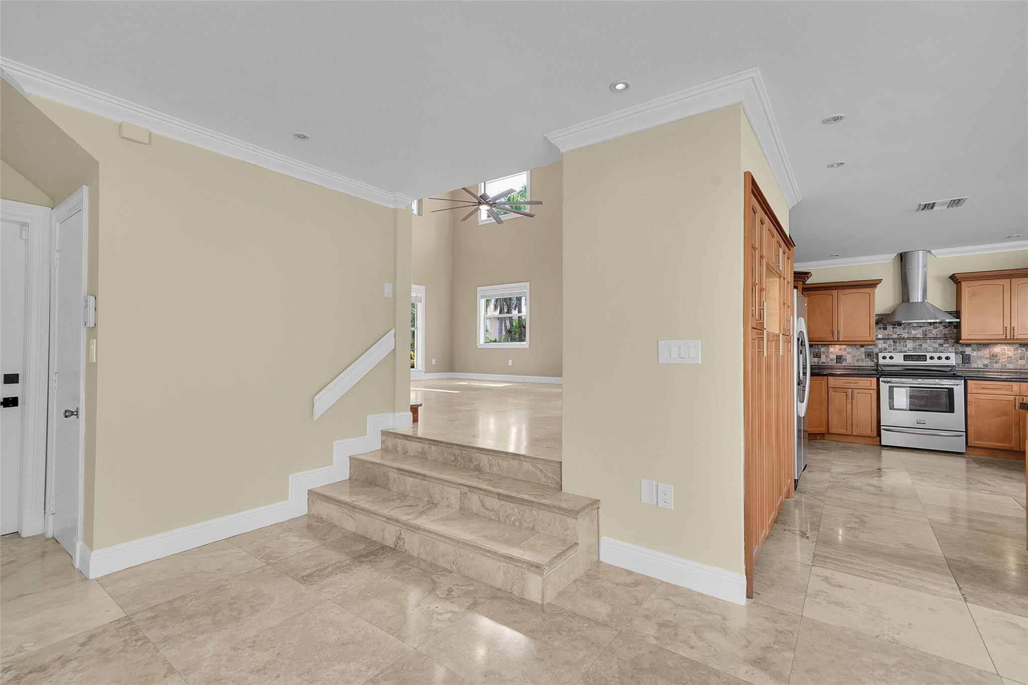 16250 La Costa Dr