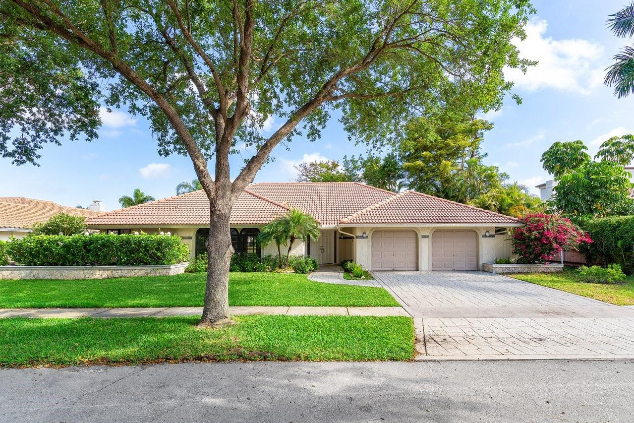 2715 NW 28th St