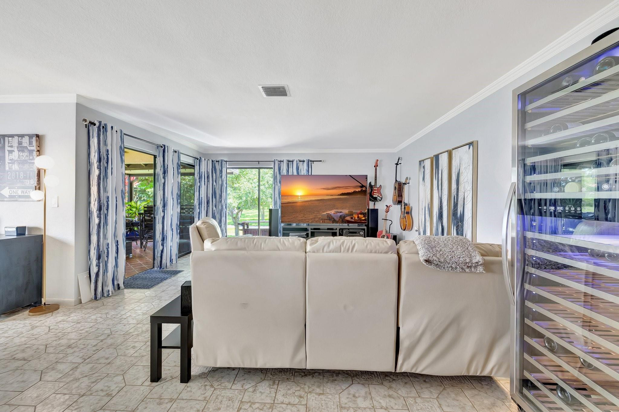 3402 Heather Terrace 7