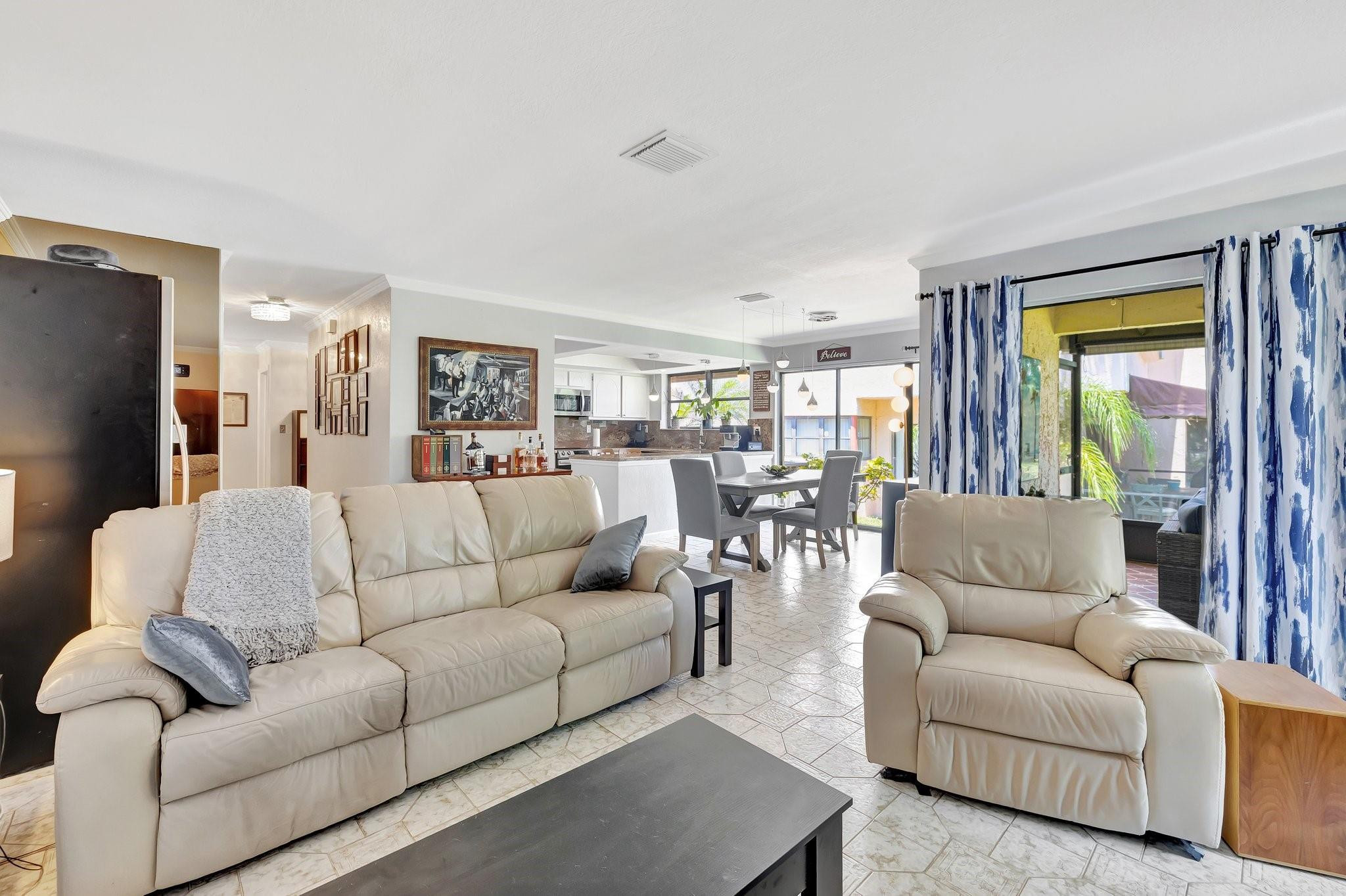 3402 Heather Terrace 7