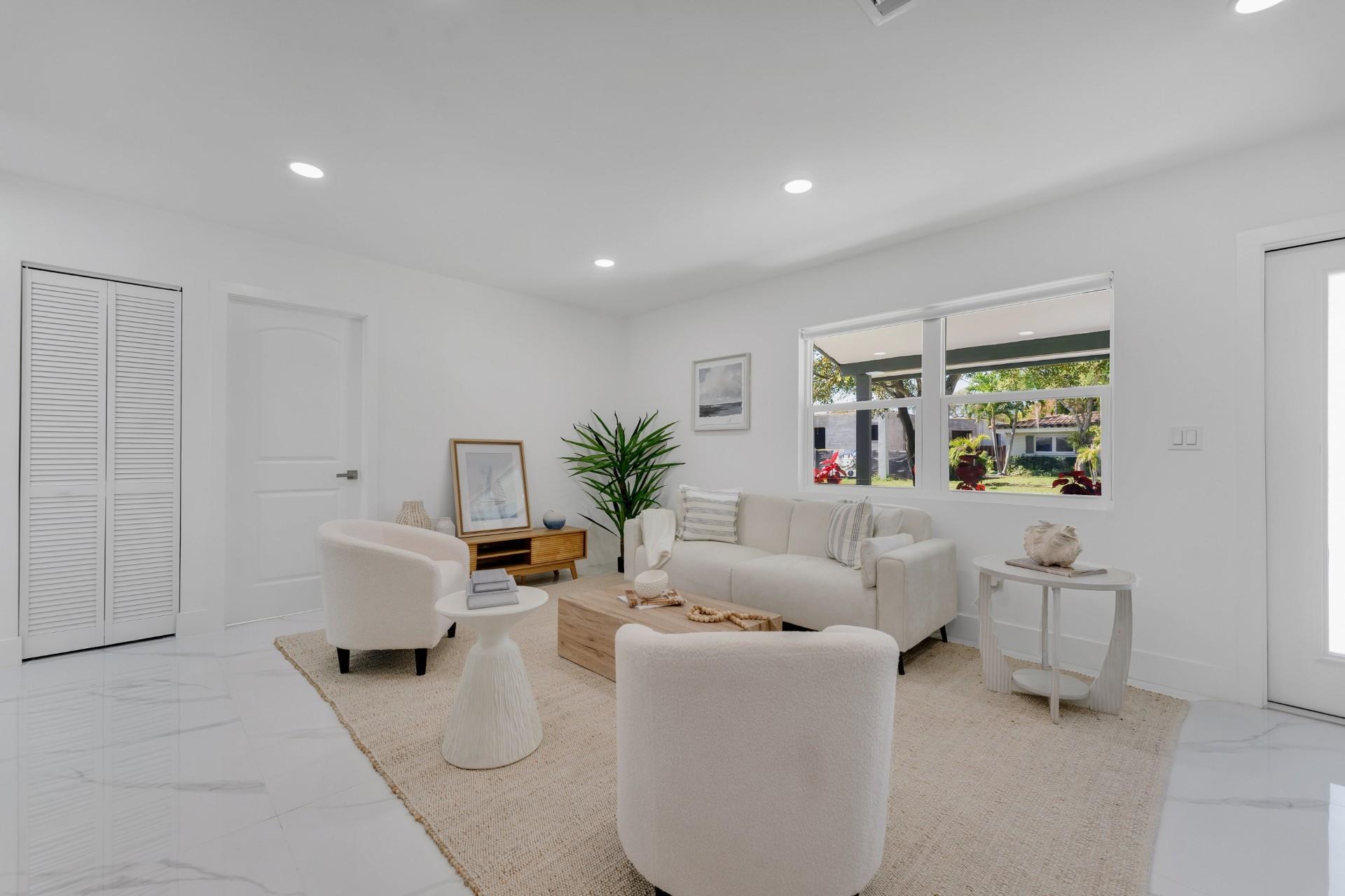 3560 NE 13th Ave