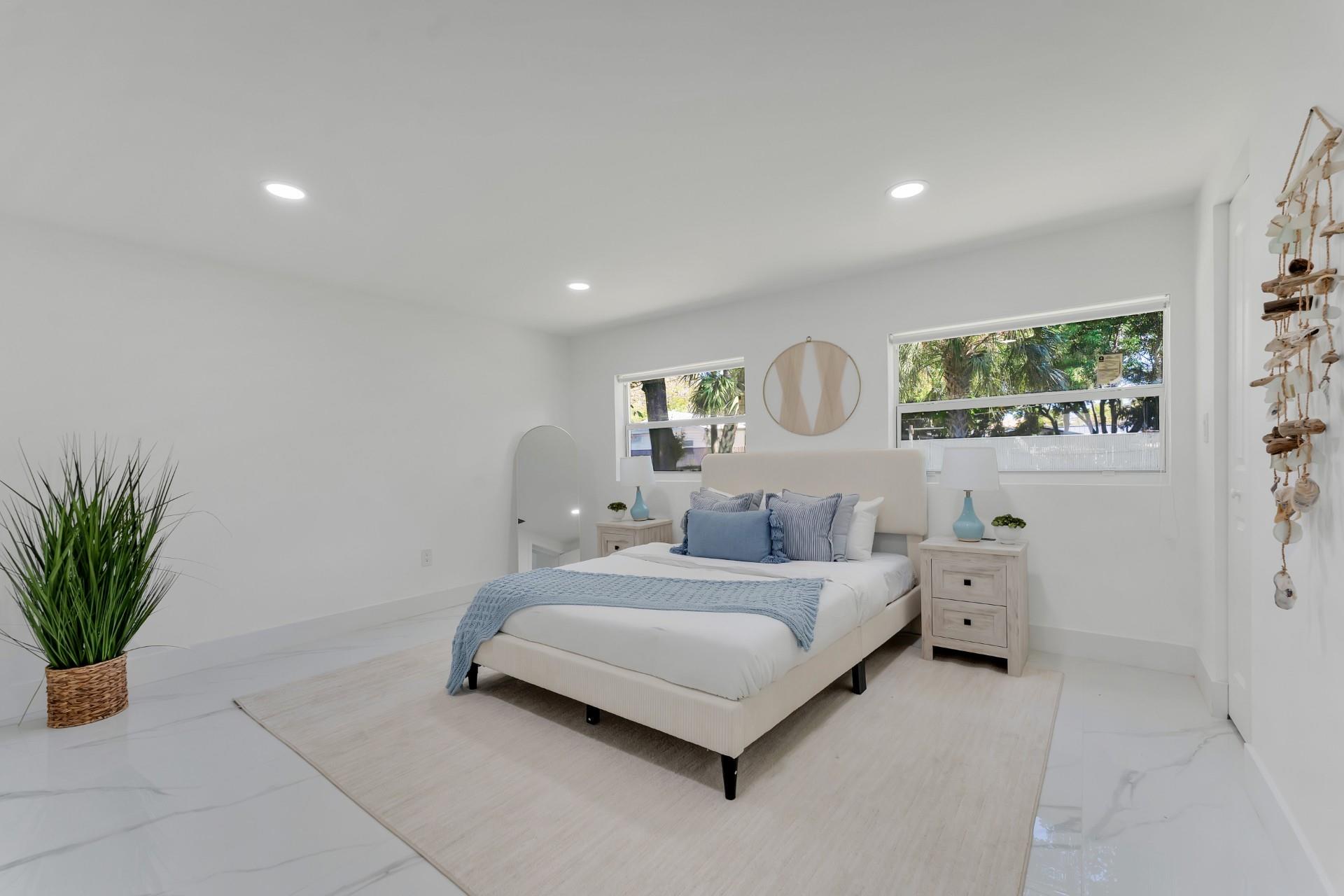 3560 NE 13th Ave