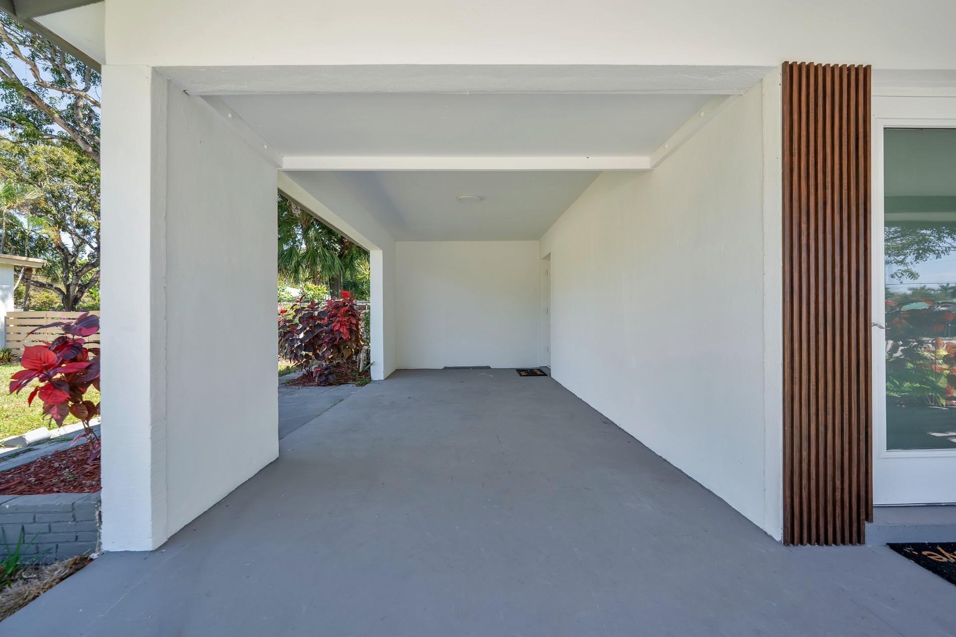 3560 NE 13th Ave