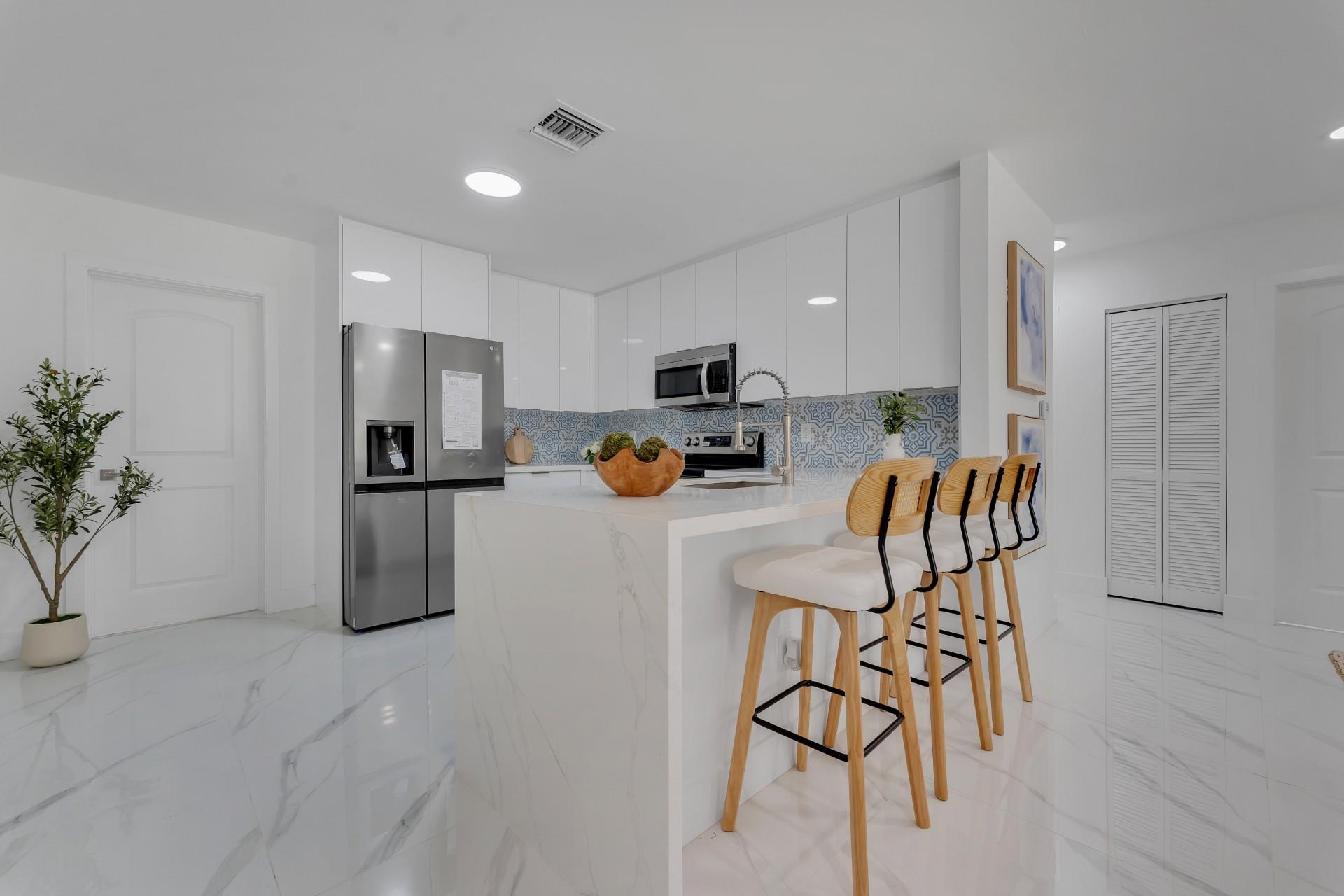 3560 NE 13th Ave