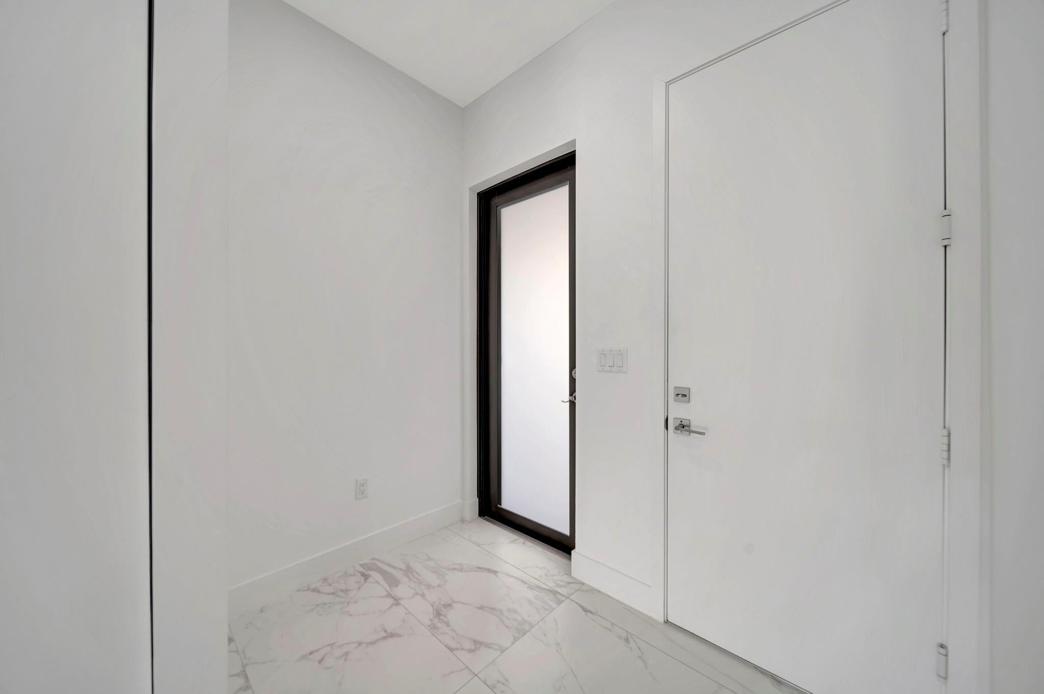 4224 NE 7th Ter
