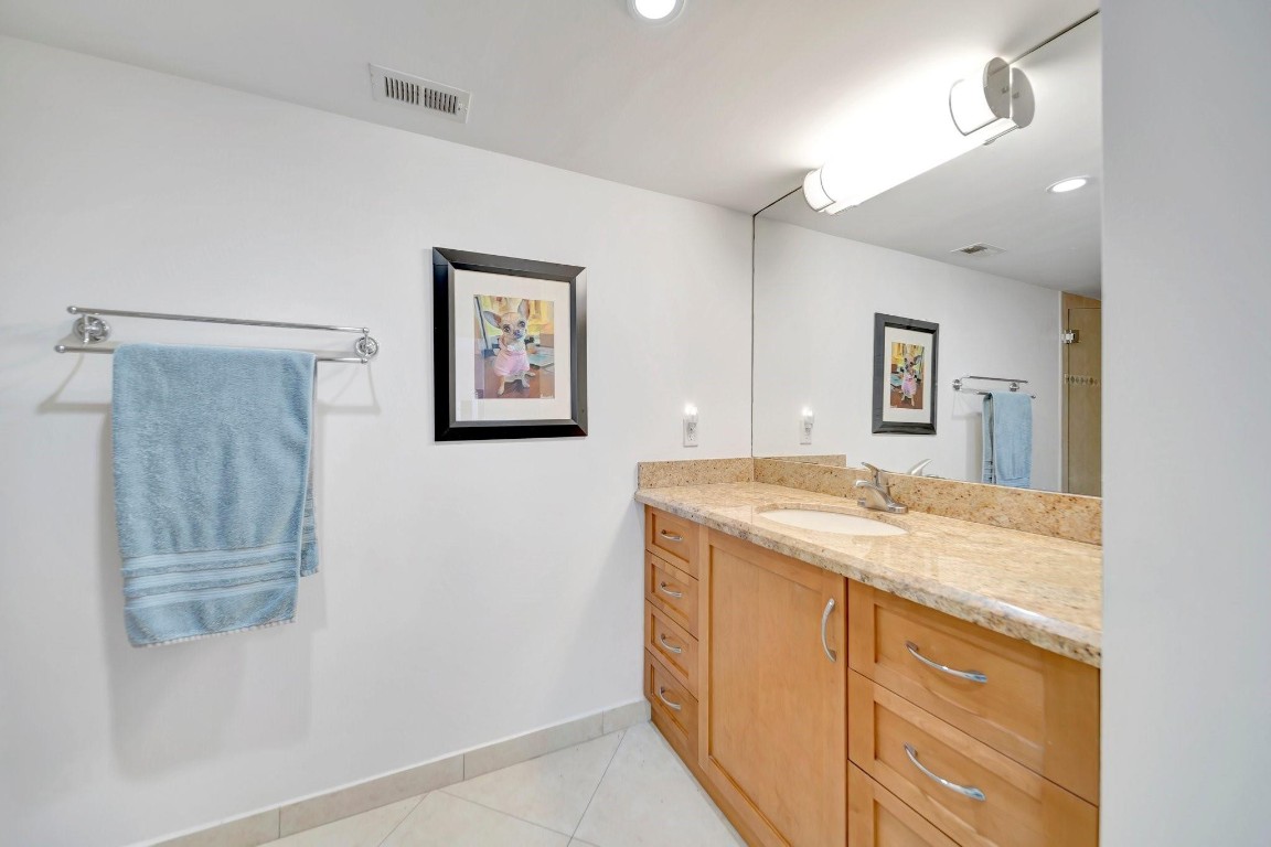 3400 Galt Ocean Dr 407S