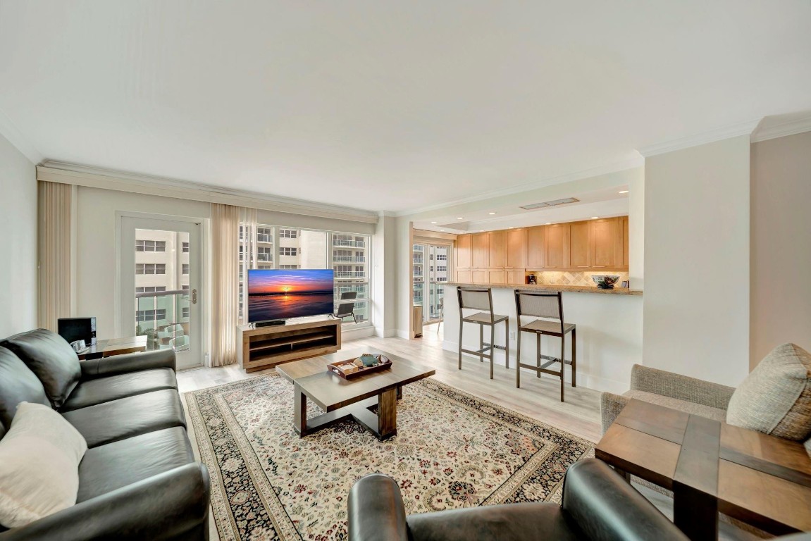 3400 Galt Ocean Dr 407S