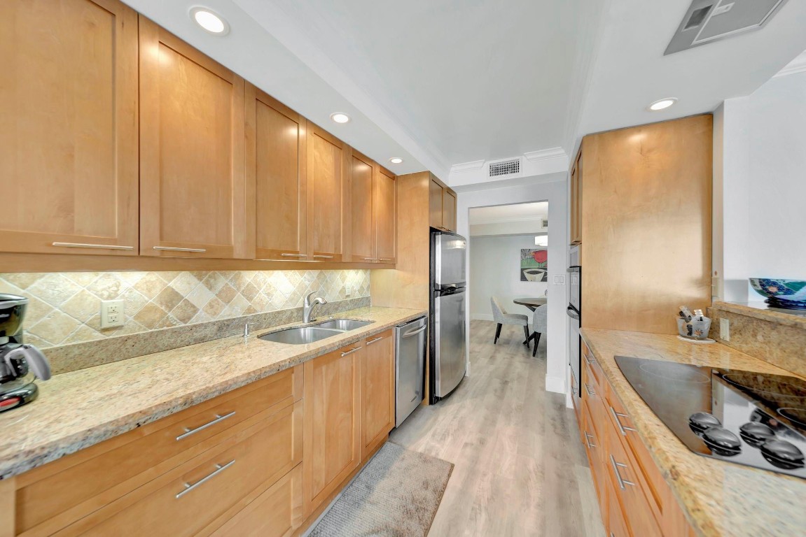 3400 Galt Ocean Dr 407S