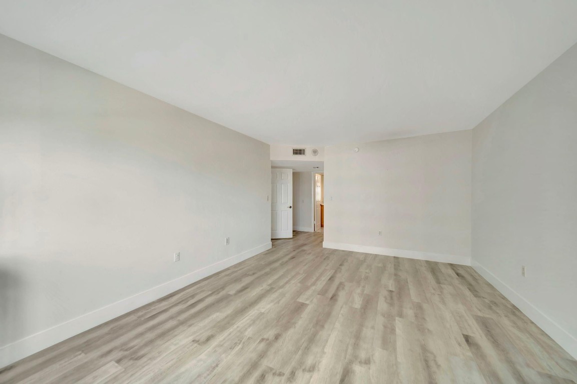 3400 Galt Ocean Dr 407S