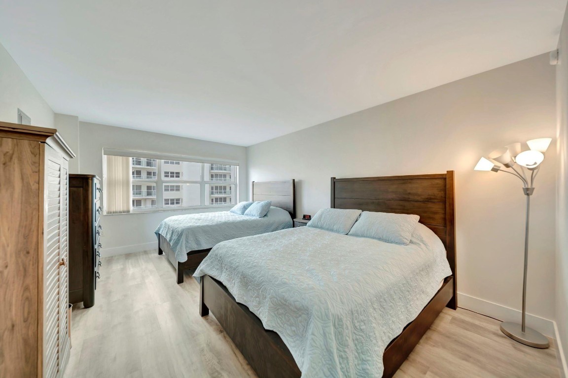 3400 Galt Ocean Dr 407S