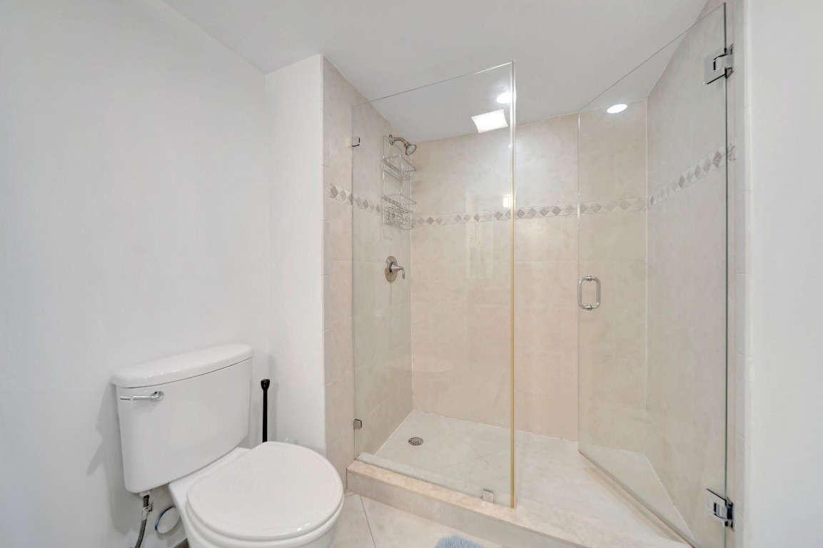 3400 Galt Ocean Dr 407S