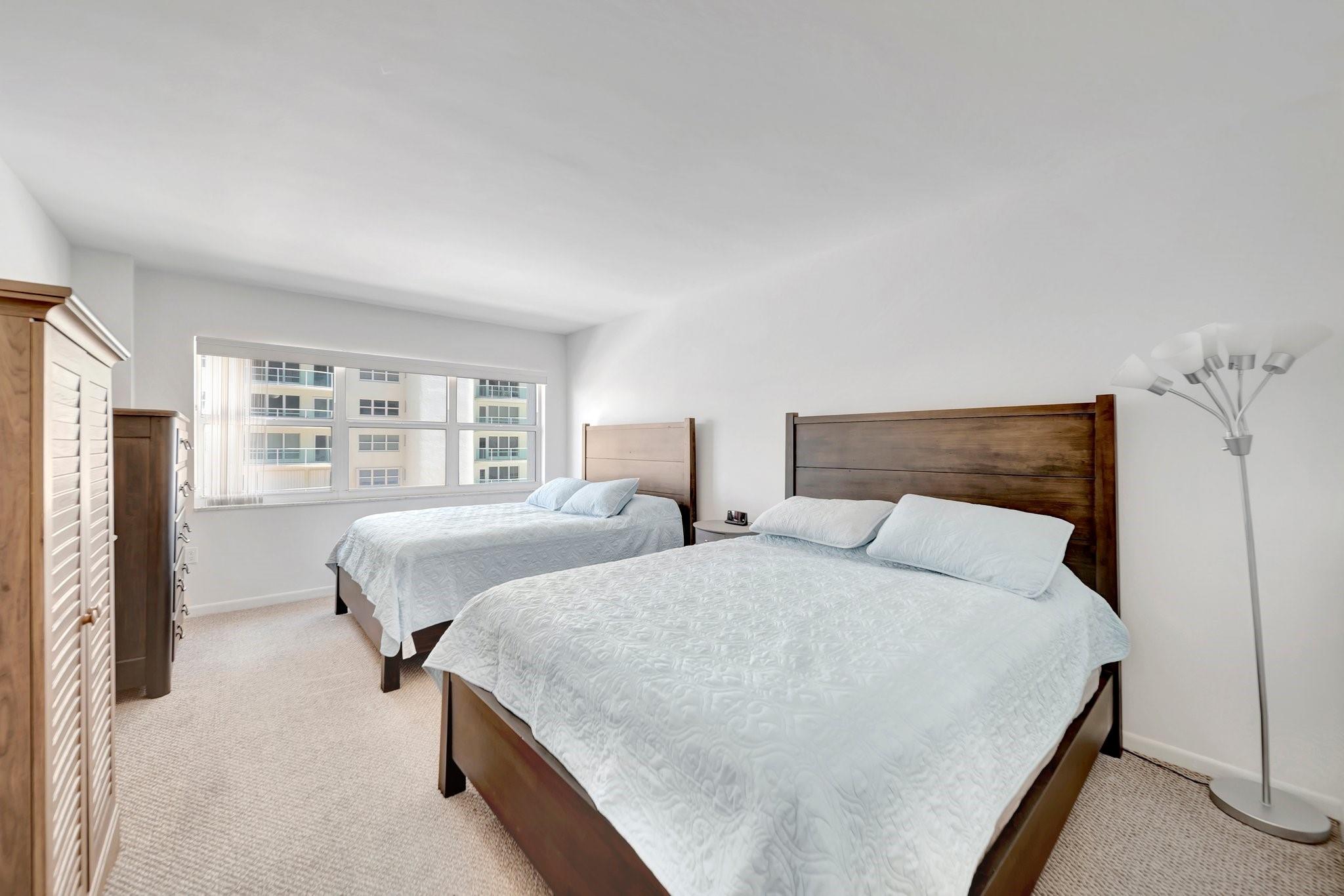 3400 Galt Ocean Dr 407S