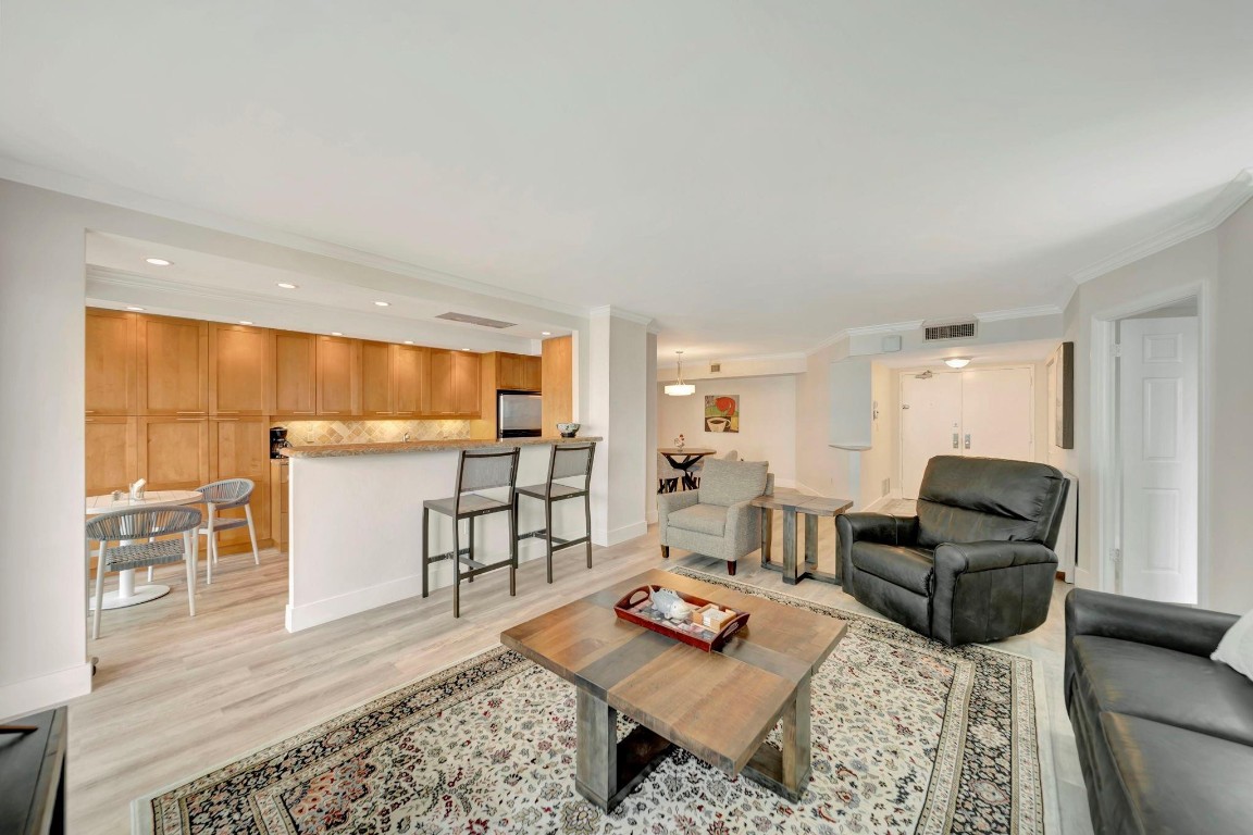 3400 Galt Ocean Dr 407S