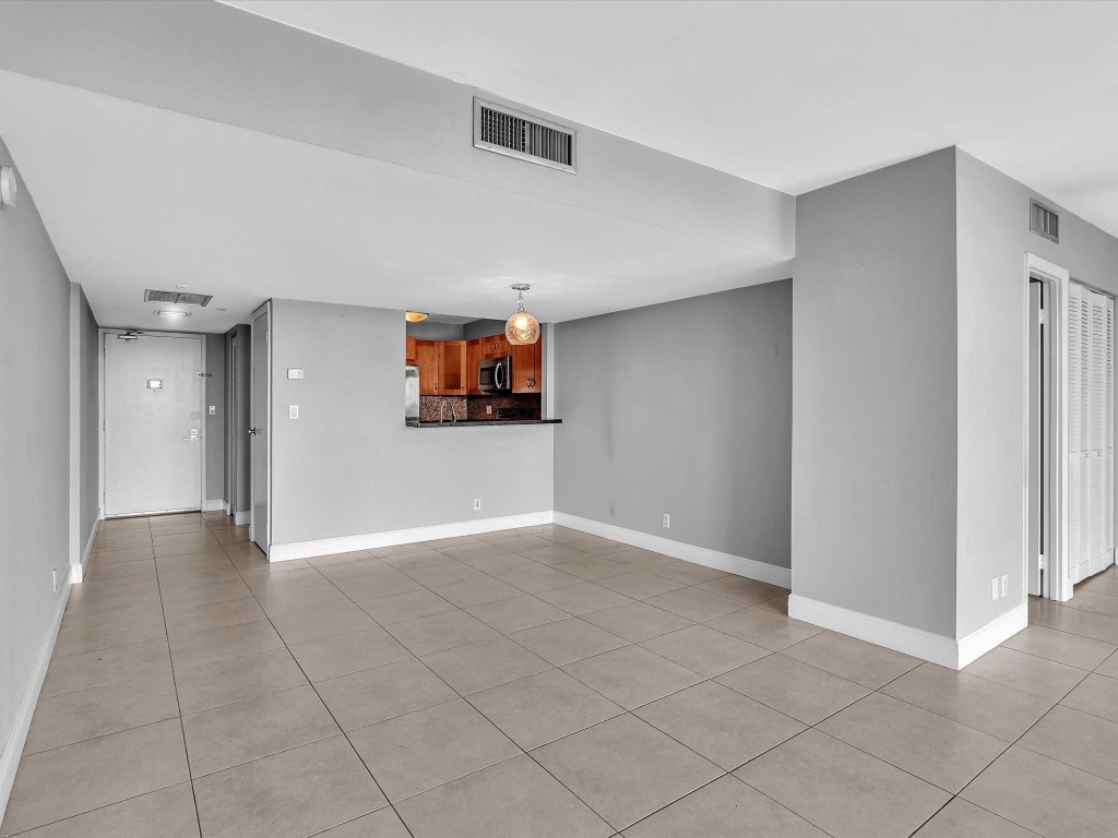 20379 W Country Club Drive 540