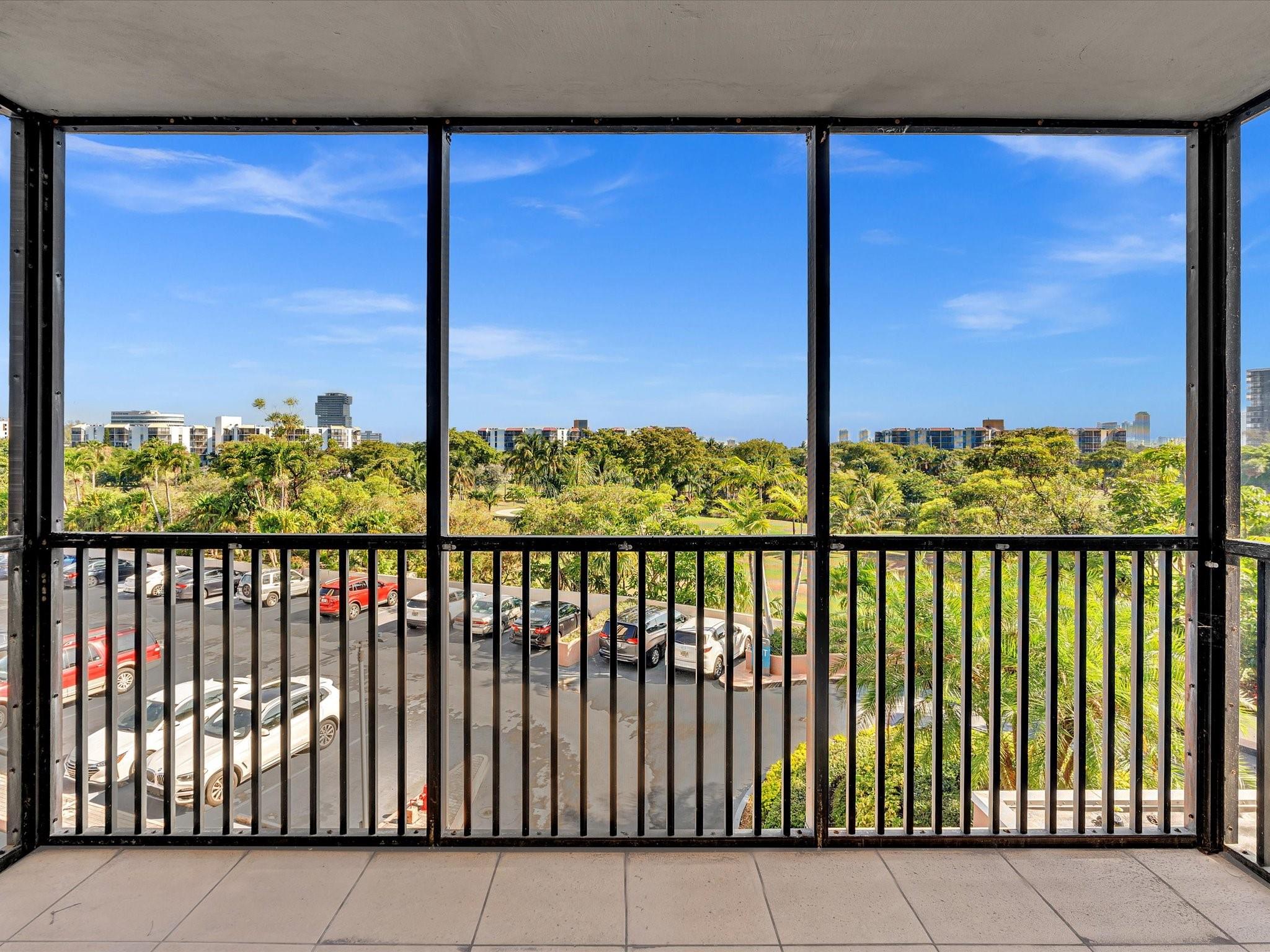 20379 W Country Club Dr 540