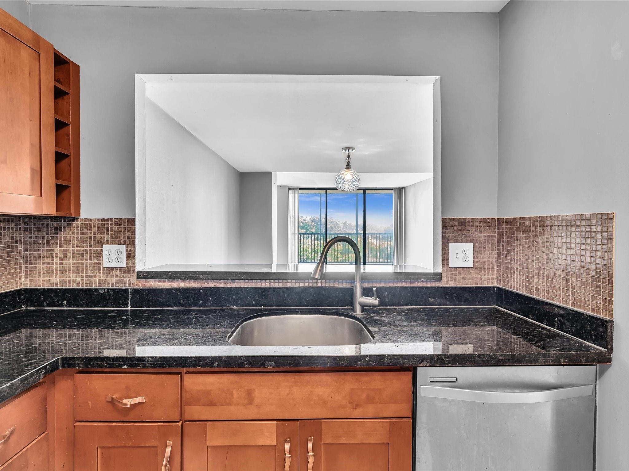 20379 W Country Club Dr 540