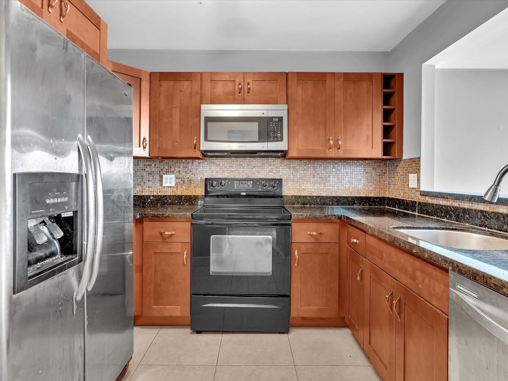 20379 W Country Club Drive 540