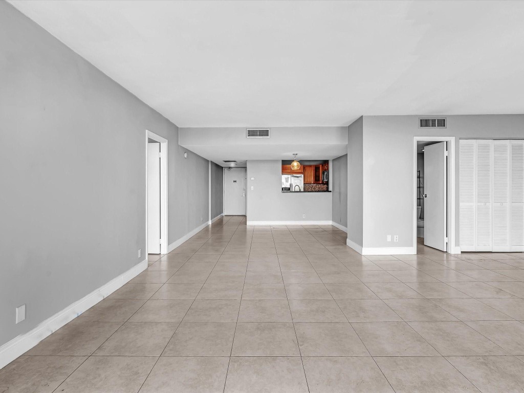 20379 W Country Club Drive 540