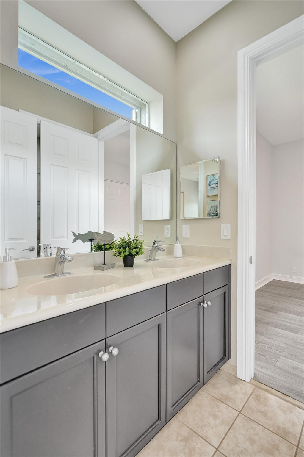 8050 NW 126th Ter