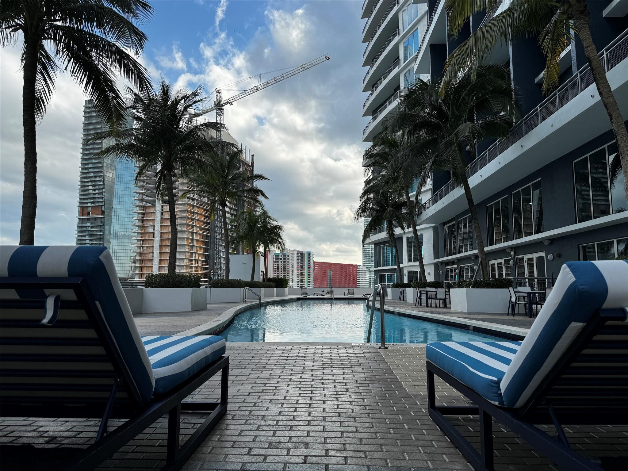 60 SW 13th St 1103