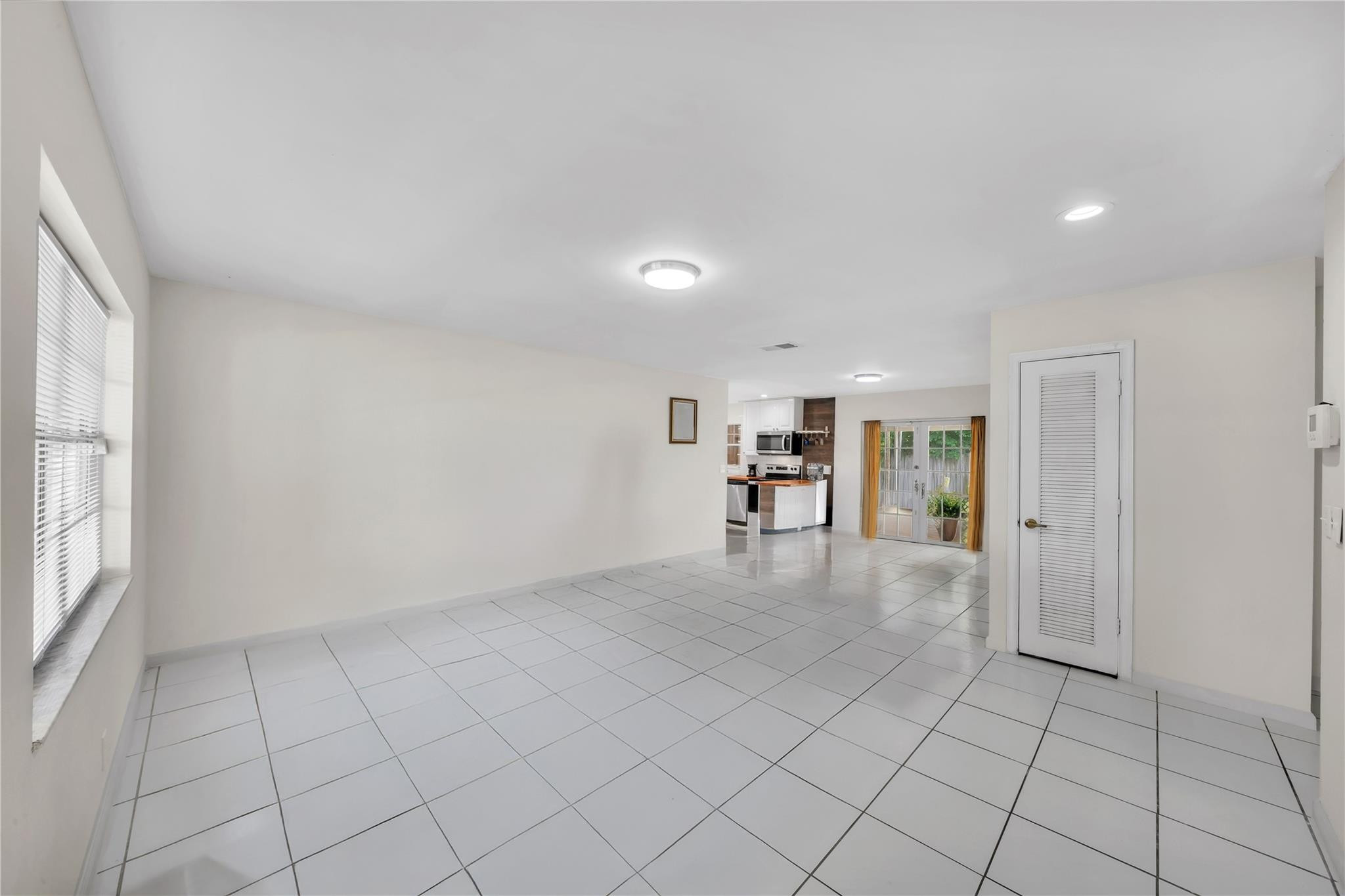 9976 Liberty Rd