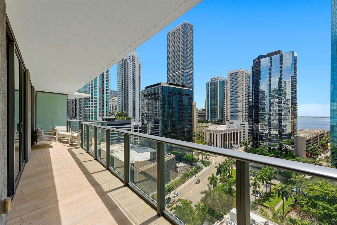 1300 S Miami Ave 1102