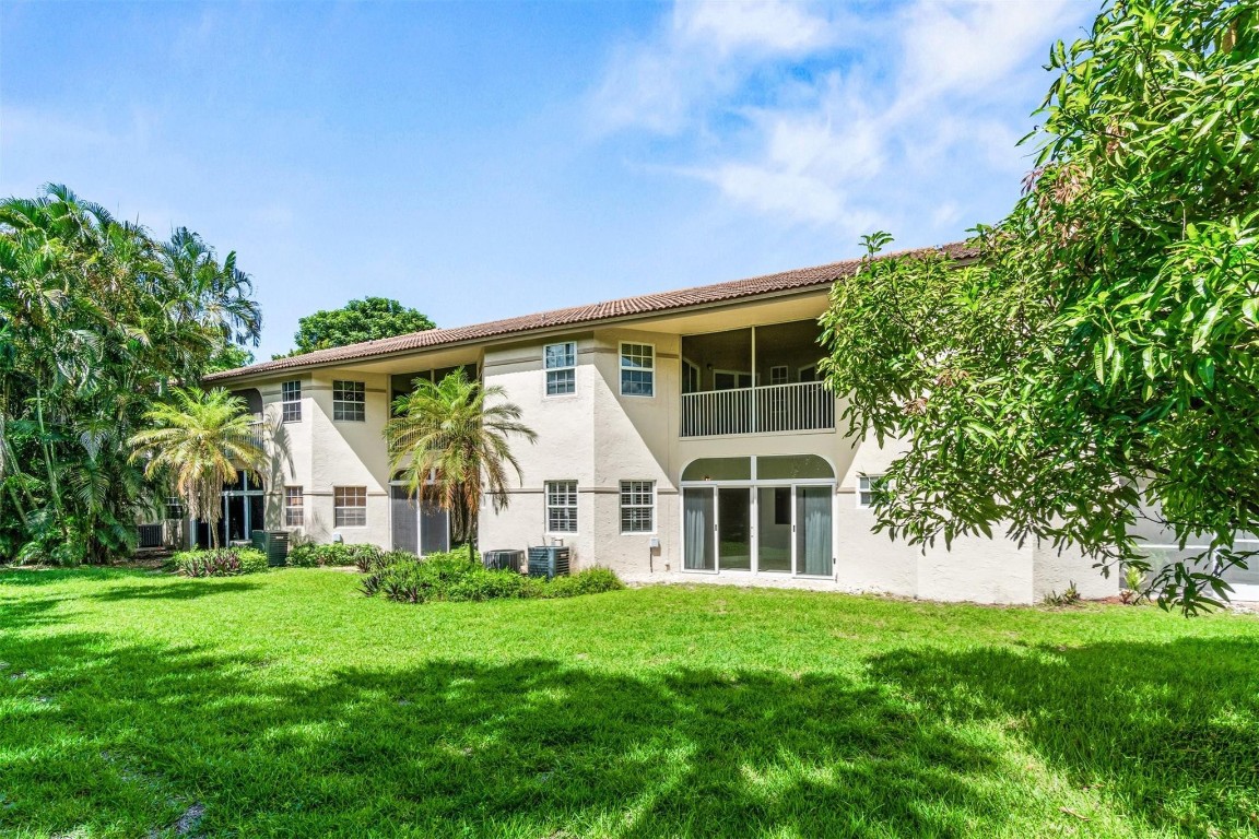 6510 Via Regina 6510